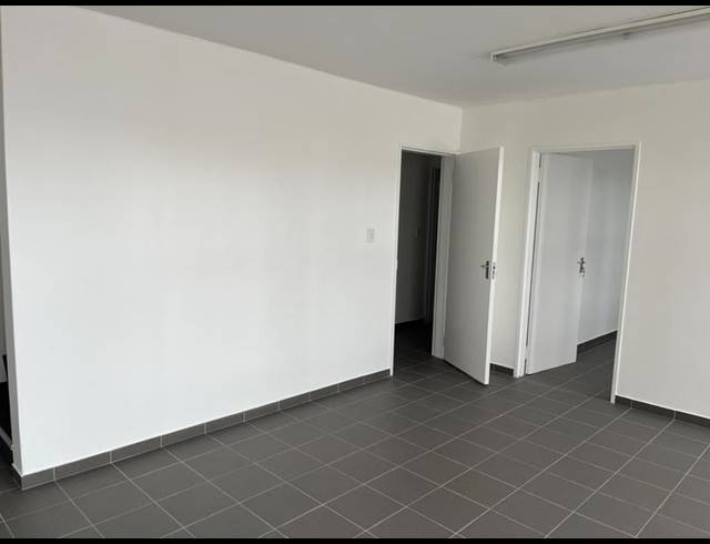 INDUSTRIAL PROPERTY TO RENT IN KILLARNEY GARDENS